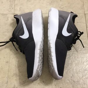 Roshe One Flight Weight (GS)